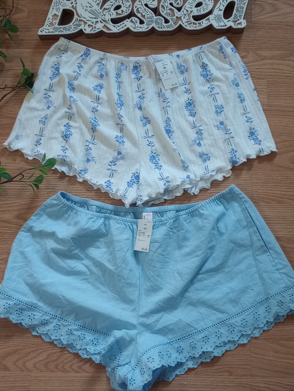 NWT Lot of 2 Auden women's pajama shorts Size M